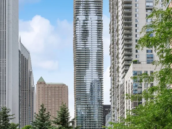 225 N Columbus Dr Unit 7802, Chicago, IL 60601