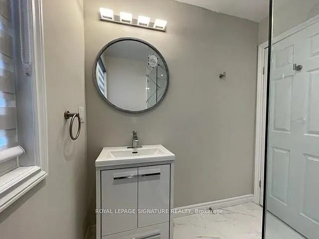 5749 Lakeshore Rd #1 — Photo 18
