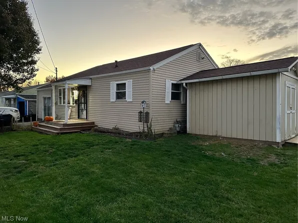 5 Stella Ct, Parkersburg, WV 26104