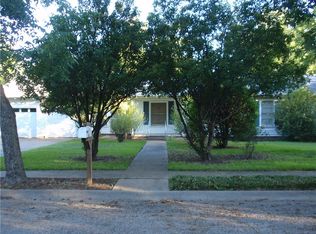 210 Moon St, Cleburne, TX 76033