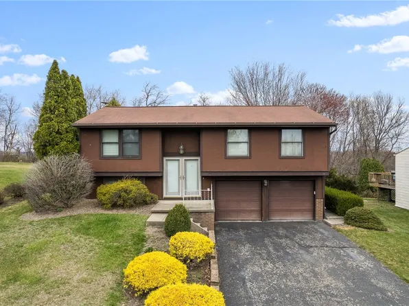 312 Scottsdale Dr, Coraopolis, PA 15108