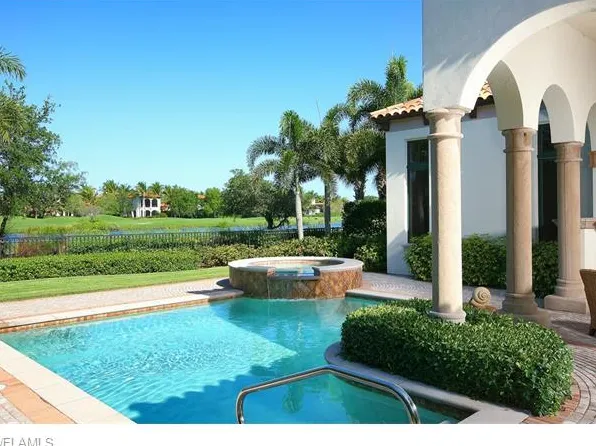 1535 Marsh Wren Ln, Naples, FL 34105