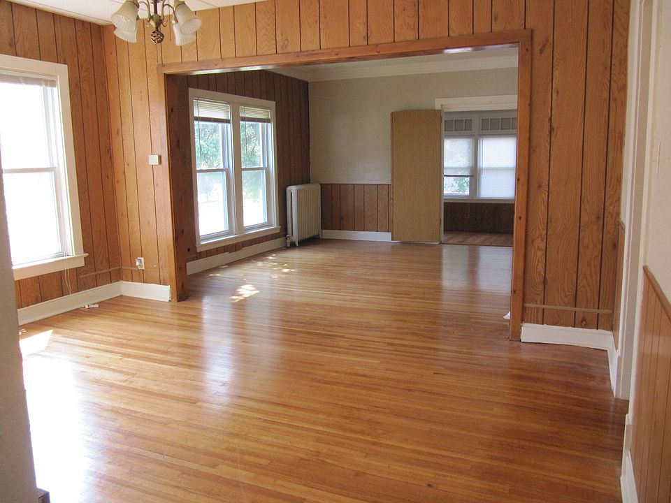 1st image of 703 Richmond St