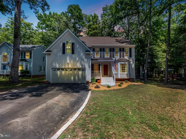 9236 Kings Charter Dr, Mechanicsville, VA 23116