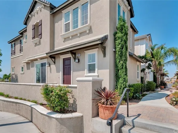 6160 Snapdragon St, Corona, CA 92880