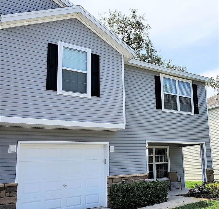 1st image of 3011 Mojave Oak Dr