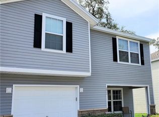 3011 Mojave Oak Dr, Valrico, FL 33594