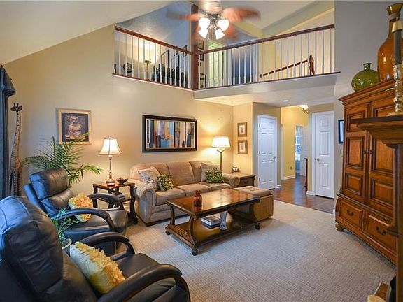 TWO STORY GREAT ROOM