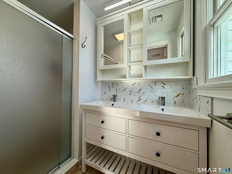 23 Sleepyhollow Dr — Photo 17