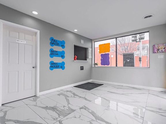2nd image of 2625 W 79th St