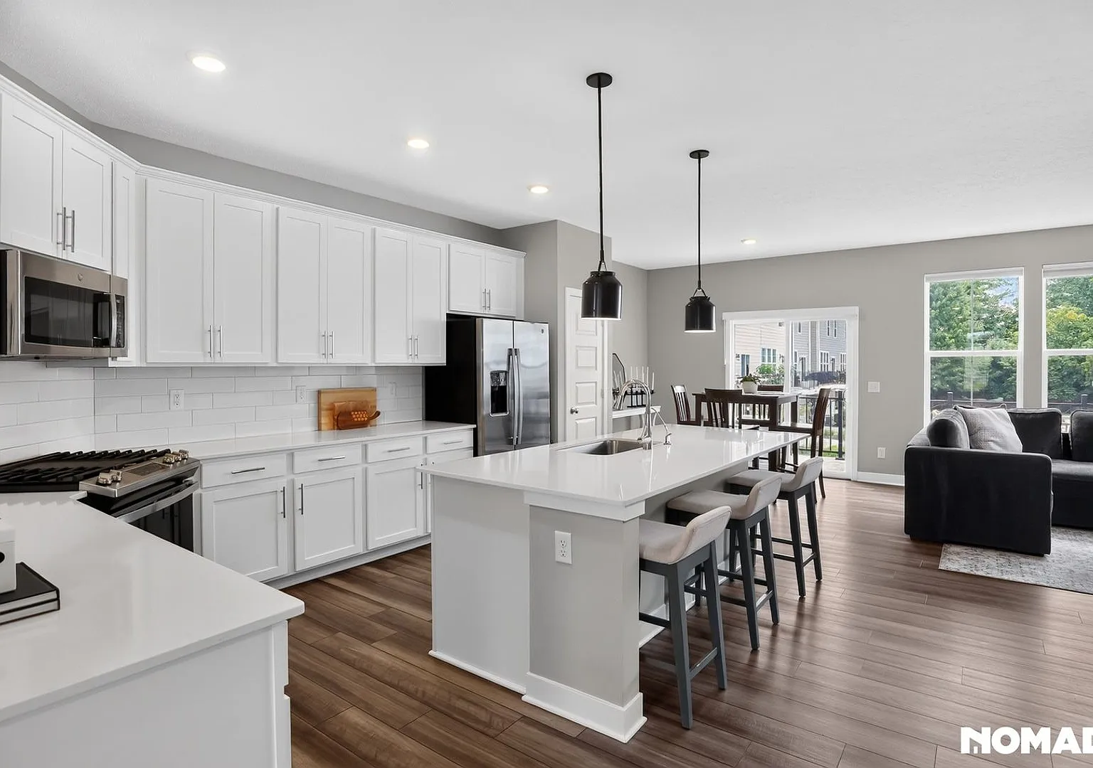 Spacious 3BR Townhome in Indianapolis — Photo 4