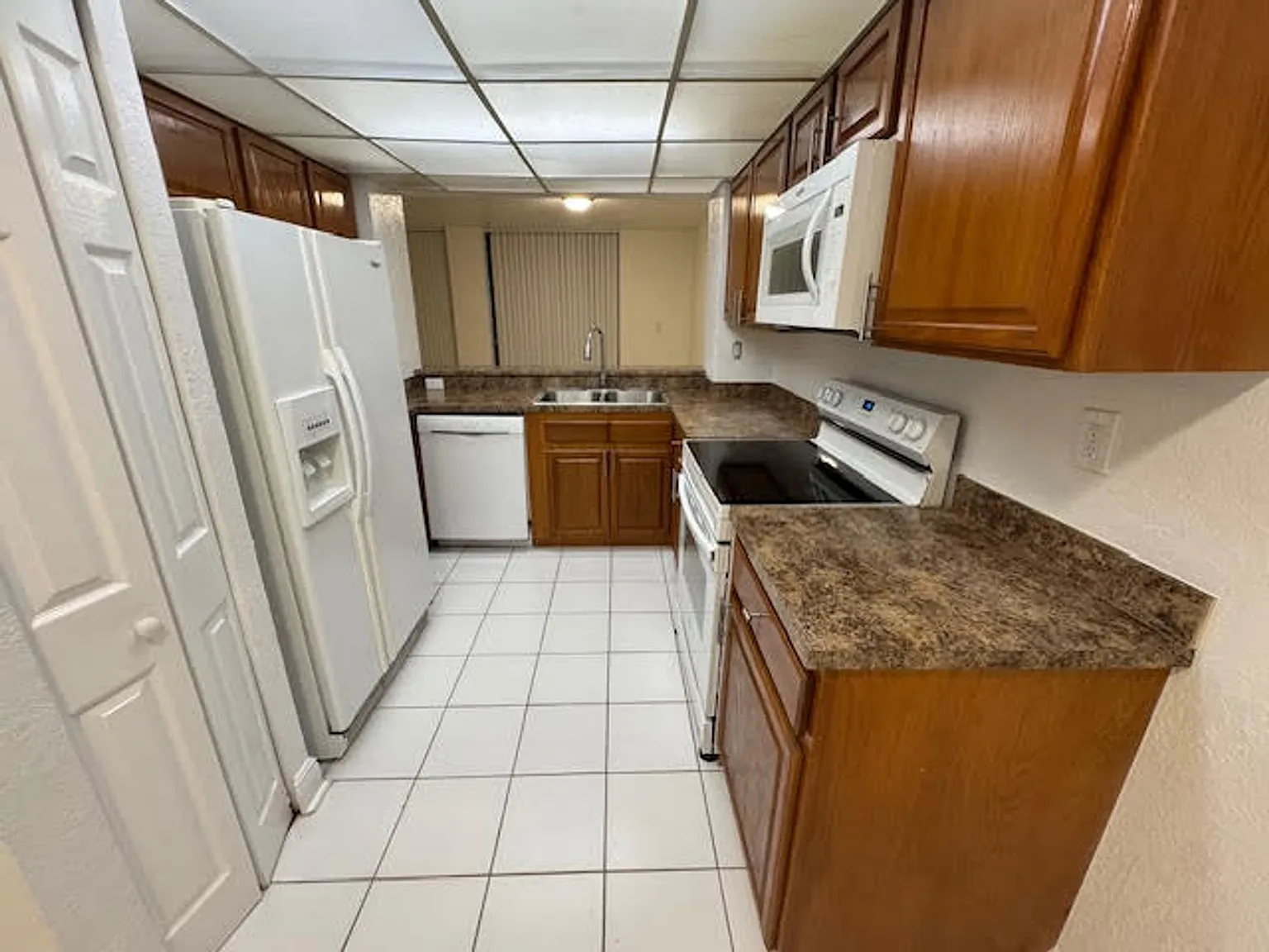 Fairway Views - 8740 NW 40 St Coral Springs, FL 33065 — Photo 2
