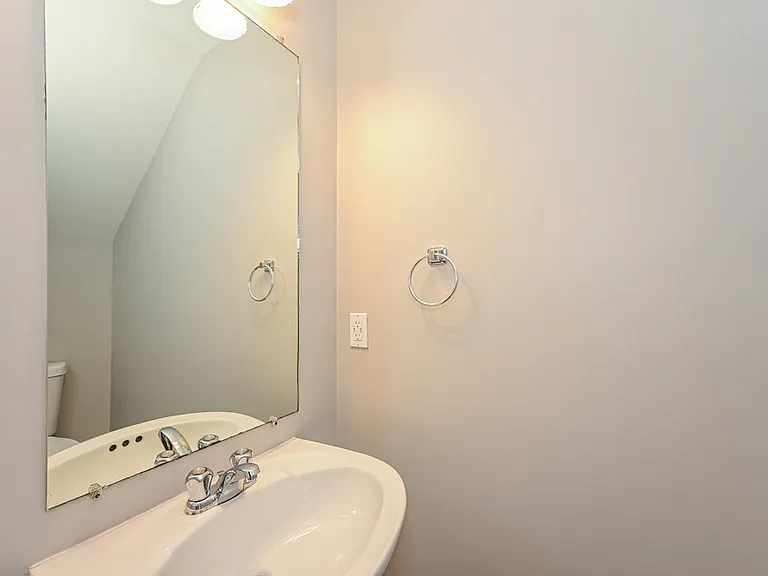 8043 Logan Dr — Photo 16