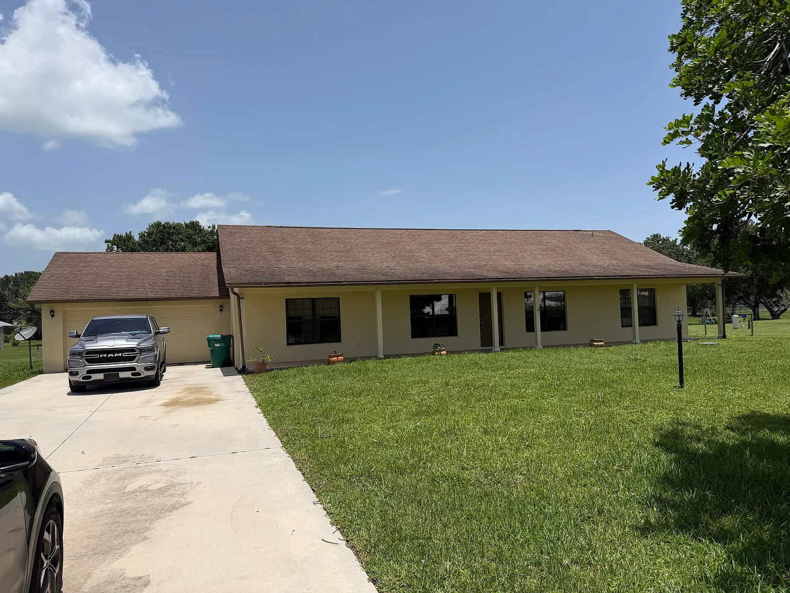 4 bed, 2.0 bath, 2108 sqft, $2,350 — Photo 1