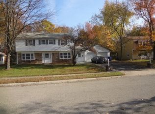 58 E Stokes Rd, Willingboro, NJ 08046