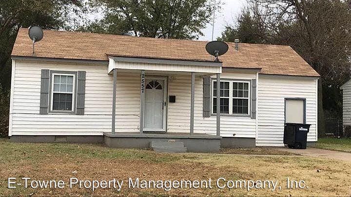 1st image of 2557 Everitt Dr