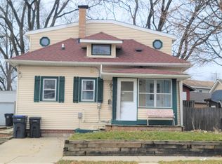 512 Oakland Ave, Waukesha, WI 53186