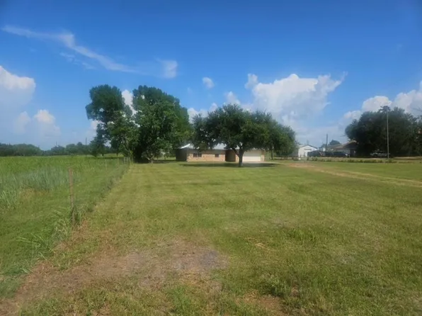 6422 Fm 50, Brenham, TX 77833