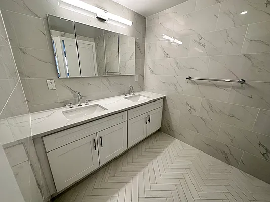 Rented by UES Management | media 5