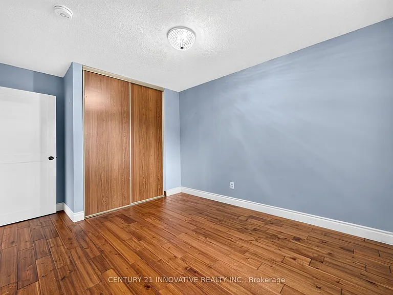 154 Fanshawe Dr — Photo 24