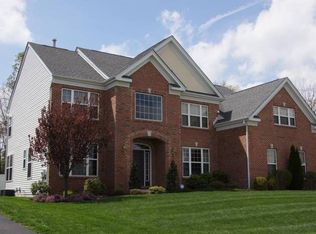 116 Coachlight Cir, Chalfont, PA 18914