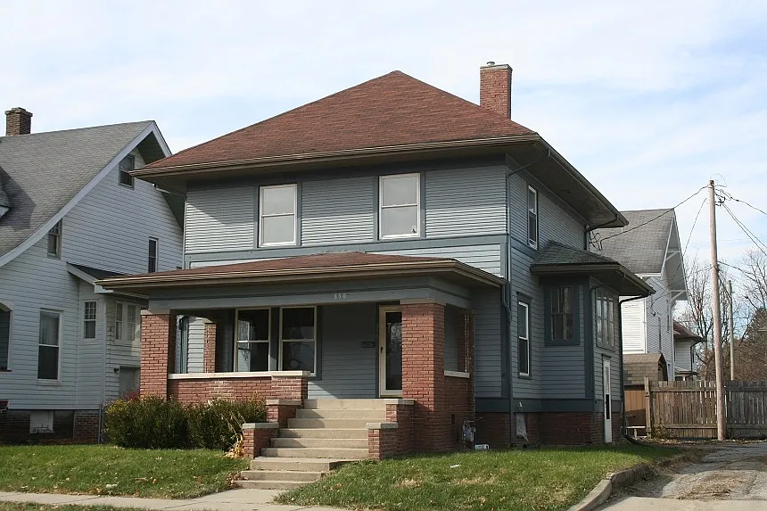 850 S Jackson St photo 1