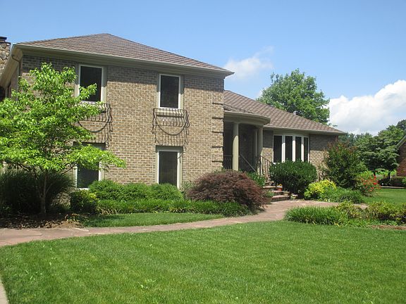 4th image of 2902 Tall Oaks Dr