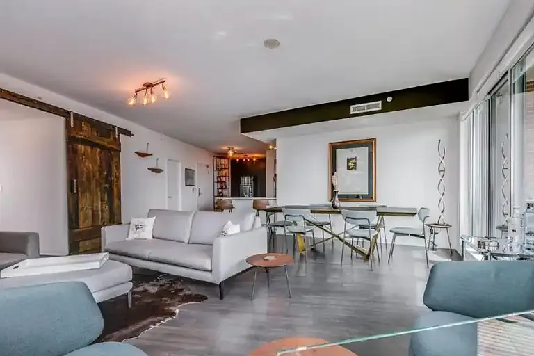150 E Liberty St #3013 — Photo 3