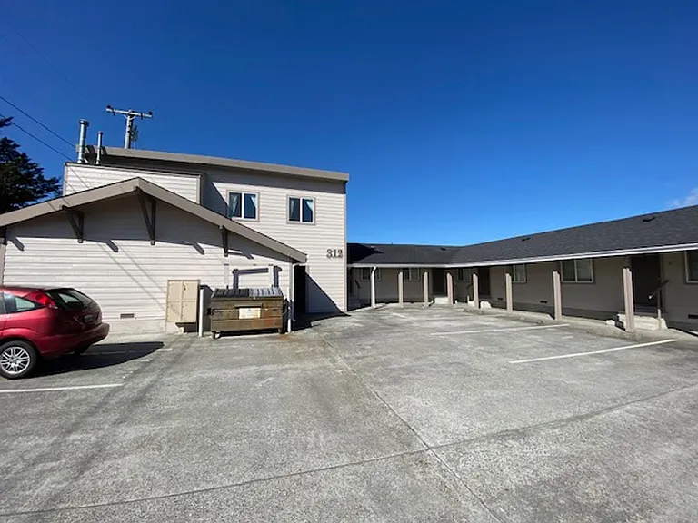 312 N Fortuna Blvd — Photo 1