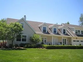 1943 Malvern Rd photo 1