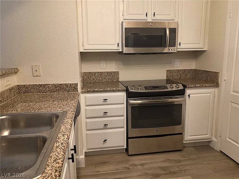 5055 W Hacienda Ave #2104 — Photo 5