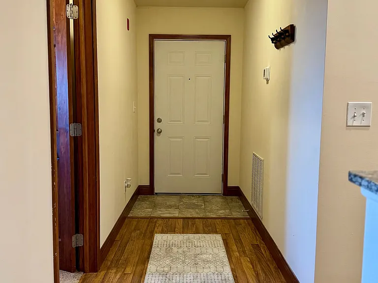 Eagle View Luxury Apartments — Photo 82