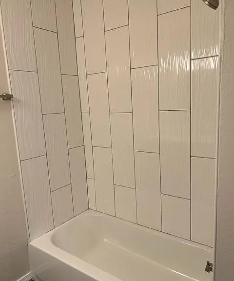 2120 N Everest Ave — Photo 6
