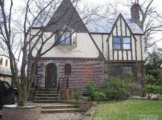 18006 Tudor Rd, Jamaica, NY 11432