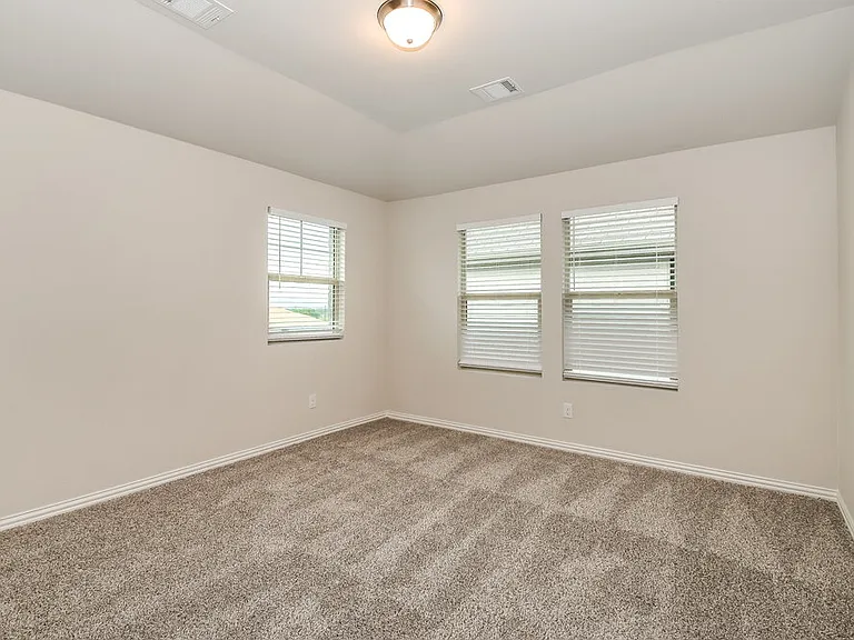 1411 Rolling Fox Dr — Photo 9
