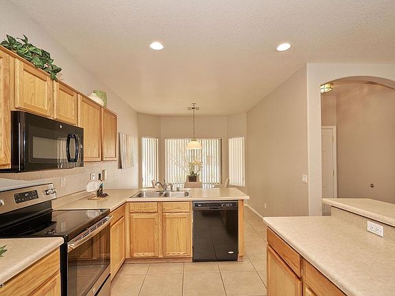 3rd image of 4133 N Dania Ct