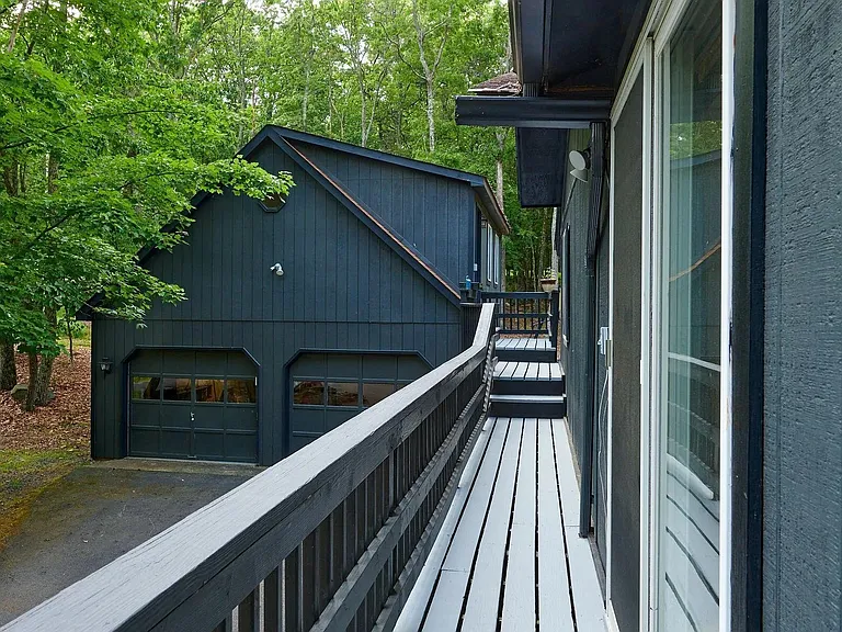 108 Sugar Bush Dr — Photo 3