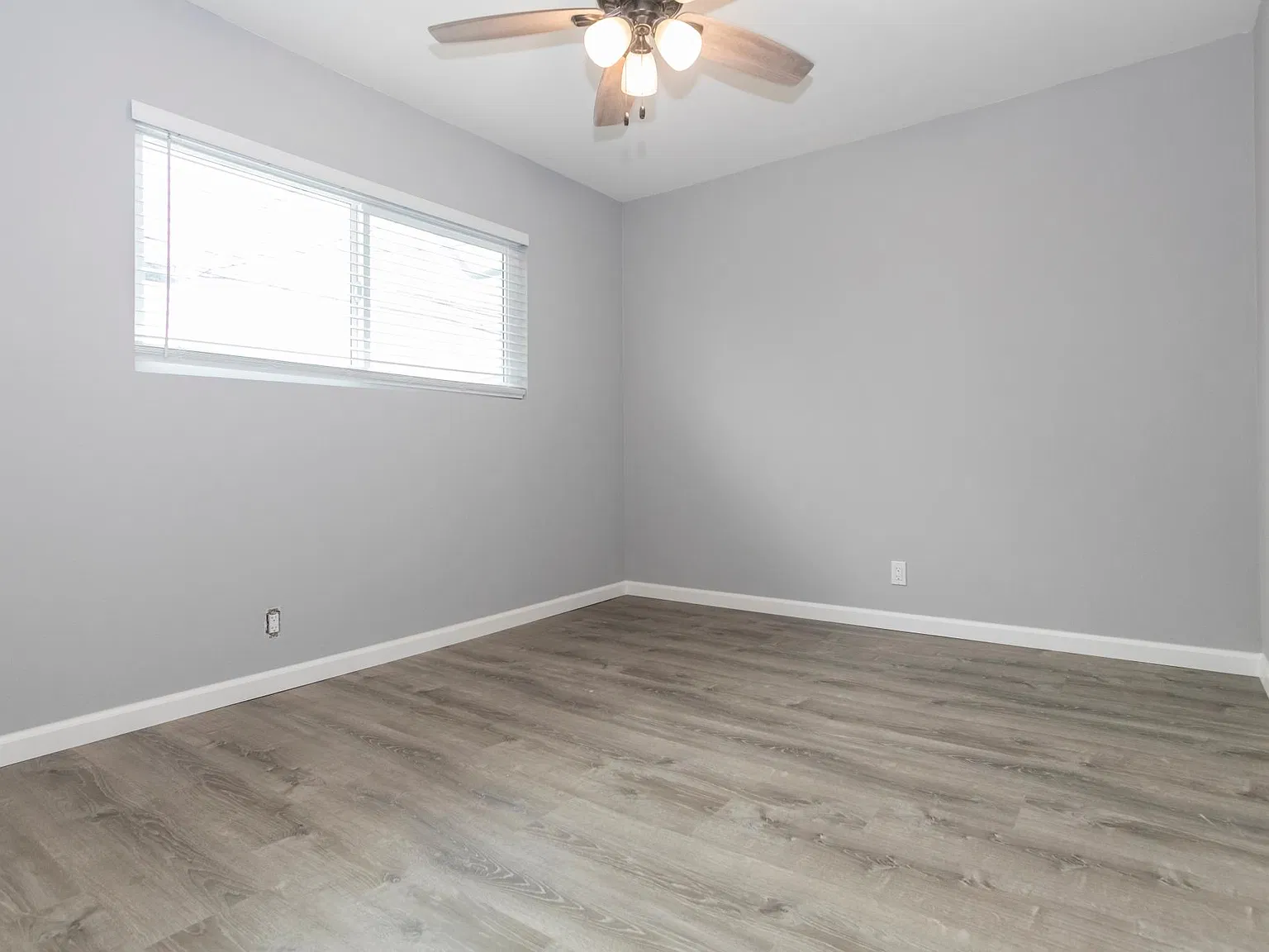 4356 Wilson Ave — Photo 4