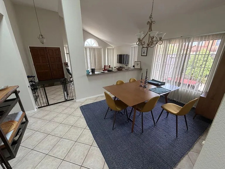 11995 Thomas Hayes Ln — Photo 4