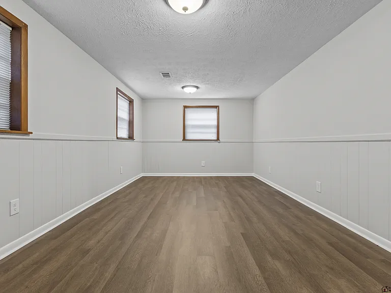 2124 Violet Rd — Photo 17
