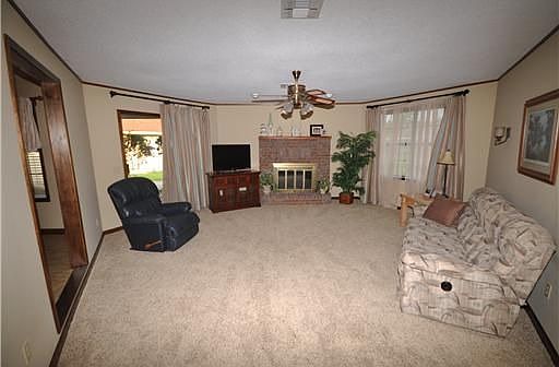 4th image of 599 Wildwood Dr