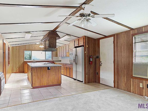 4th image of 3042 Vernon Dr