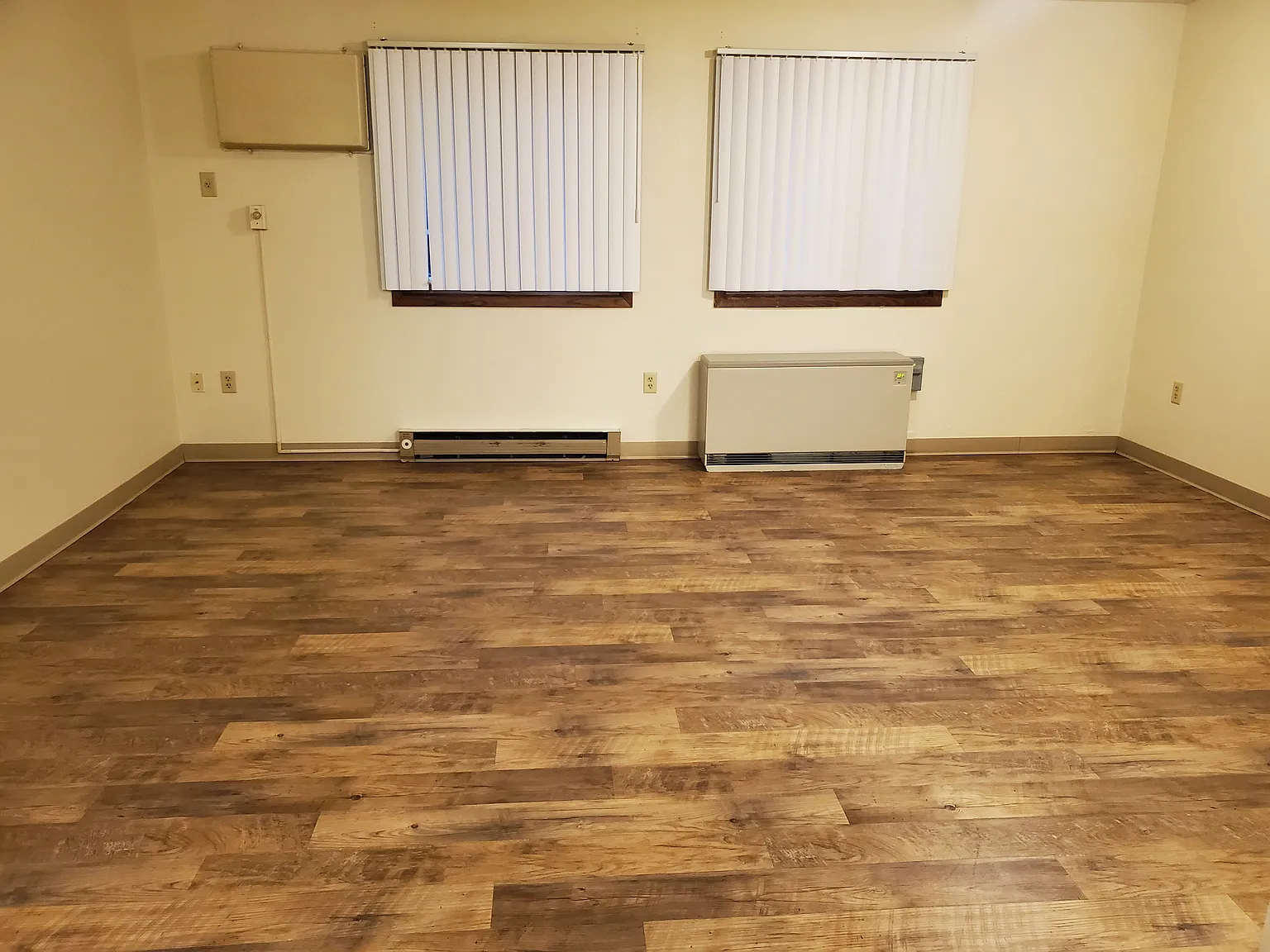 Studio, 500 sqft, $500 — Photo 3