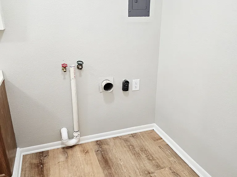 2307 Elm Ave #2307 — Photo 9