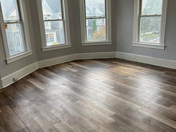 5th image of 67 Stockton Pl