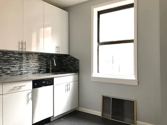 Rented by Lang Realty LLC | media 13