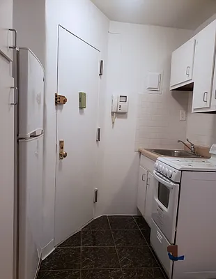 Rented by City Connections Realty | media 20