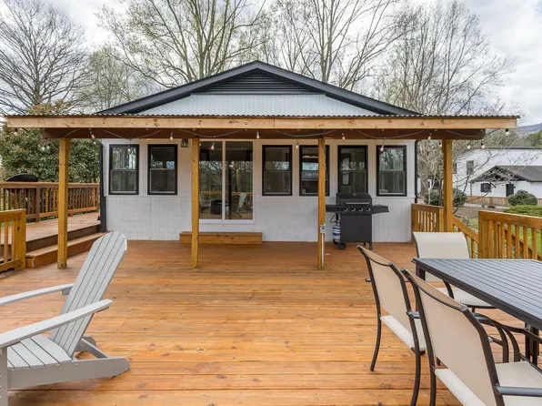 870-874 Shipyard Rd, Shenandoah, VA 22849