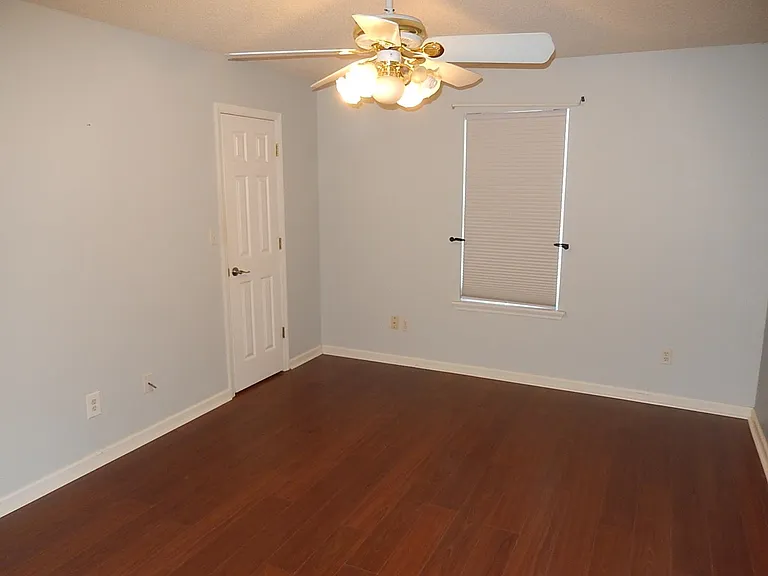 494 Concord Rd — Photo 11