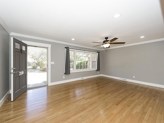 3rd image of 210 Harter Dr